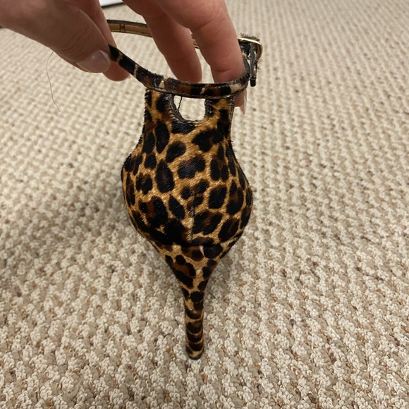 Sold - Picture 3 of 8